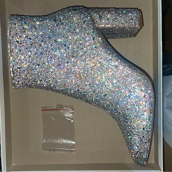 Betsey Johnson Cady Silver Sparkly Rhinestone Dress Bootie Women’s New Size 8.5 - Picture 13 of 16